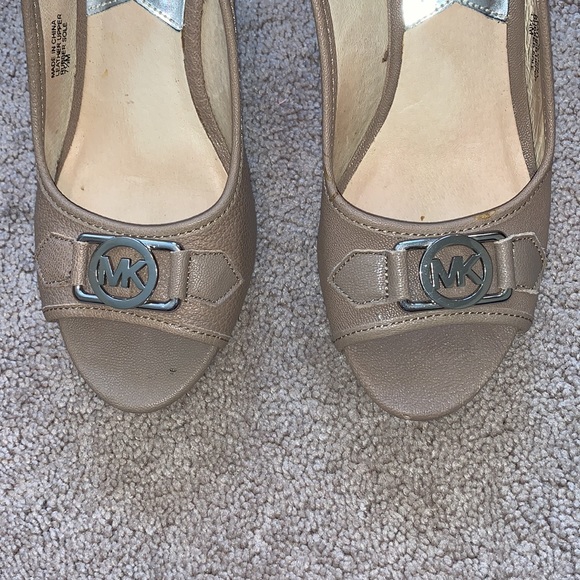 Michael Kors wedges - Picture 4 of 8